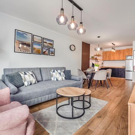 Apartamenty Simply Perlowa Przystan - Holiday City 코워브제크 외부 사진