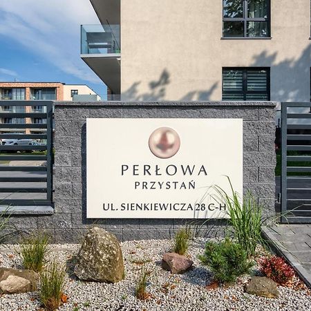 Apartamenty Simply Perlowa Przystan - Holiday City 코워브제크 외부 사진