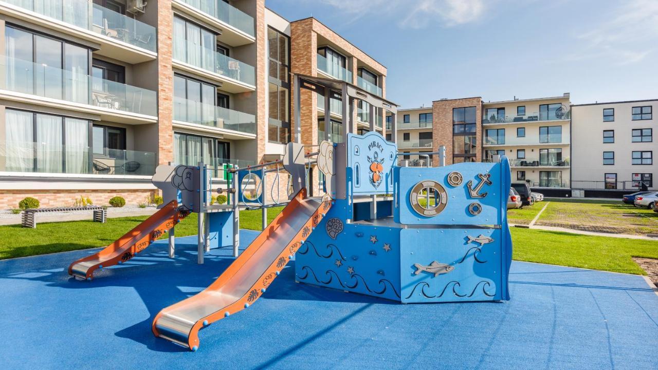 Apartamenty Simply Perlowa Przystan - Holiday City 코워브제크 외부 사진