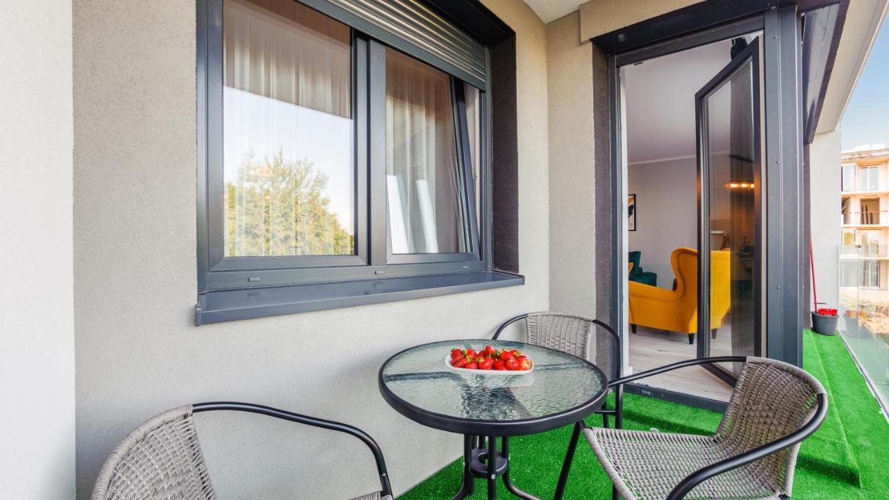 Apartamenty Simply Perlowa Przystan - Holiday City 코워브제크 외부 사진