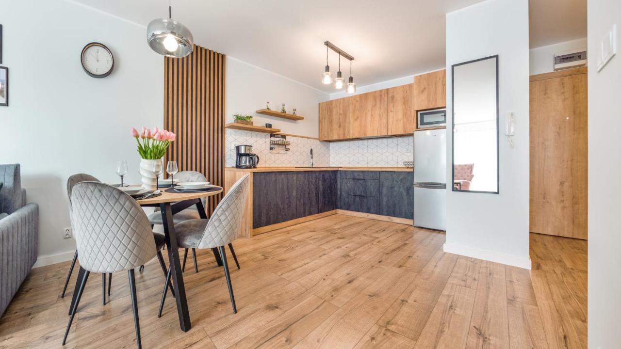 Apartamenty Simply Perlowa Przystan - Holiday City 코워브제크 외부 사진