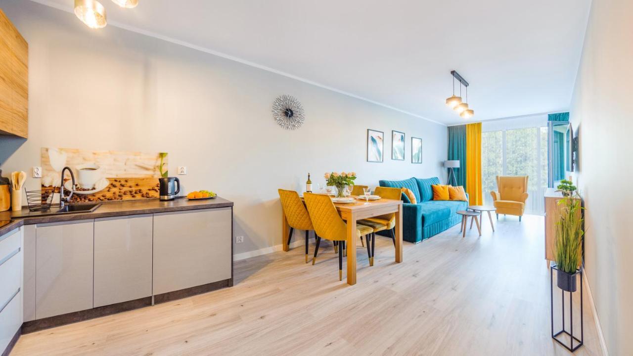 Apartamenty Simply Perlowa Przystan - Holiday City 코워브제크 외부 사진