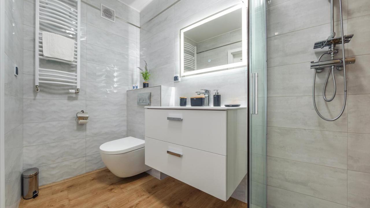 Apartamenty Simply Perlowa Przystan - Holiday City 코워브제크 외부 사진