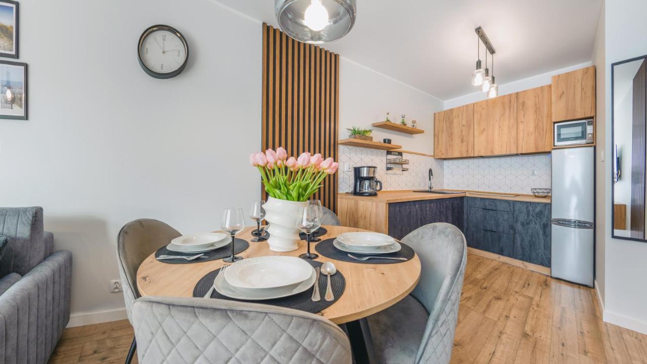 Apartamenty Simply Perlowa Przystan - Holiday City 코워브제크 외부 사진