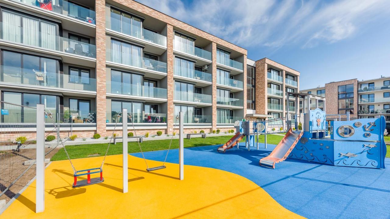 Apartamenty Simply Perlowa Przystan - Holiday City 코워브제크 외부 사진